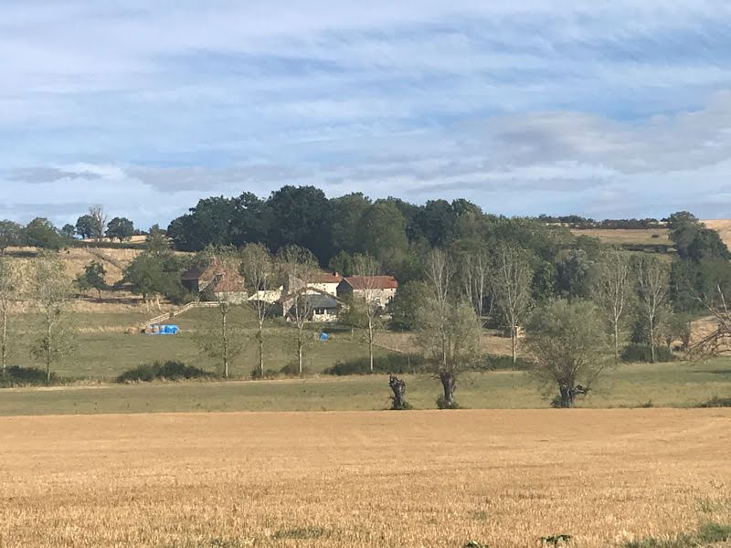 Vente propriété 13 pièces 347 m² à Charroux (03140), 588 000 €