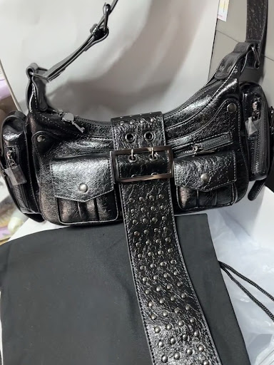 Title 4, Fashion Hot Girl Motorcycle Rivet Bag Female A ...