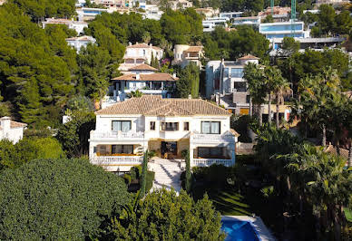 House with pool and terrace 19