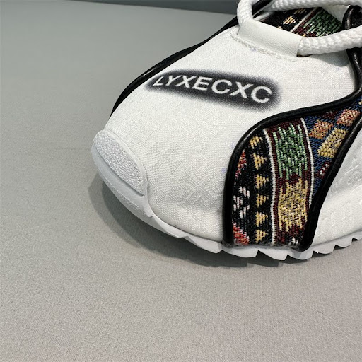 Title 12, Plus Size Thin Sports and Leisure Tide Shoes. E...