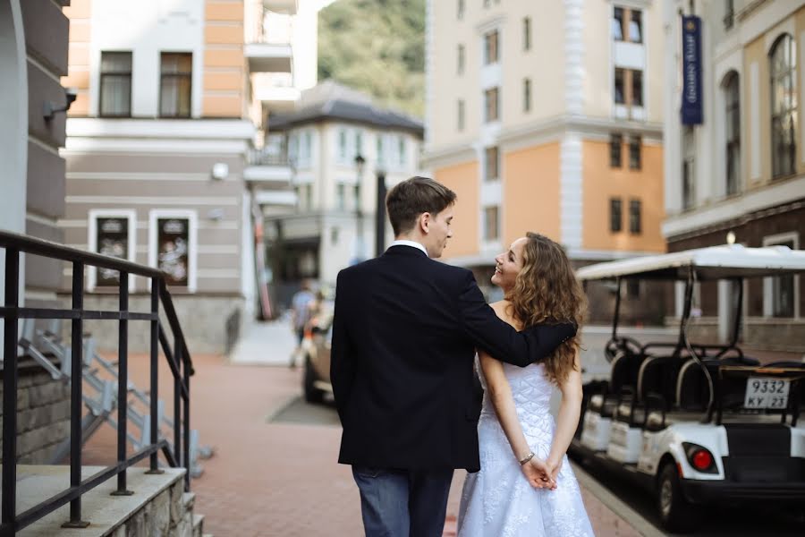 Fotografo di matrimoni Nadya Yamakaeva (listwed). Foto del 17 gennaio 2017