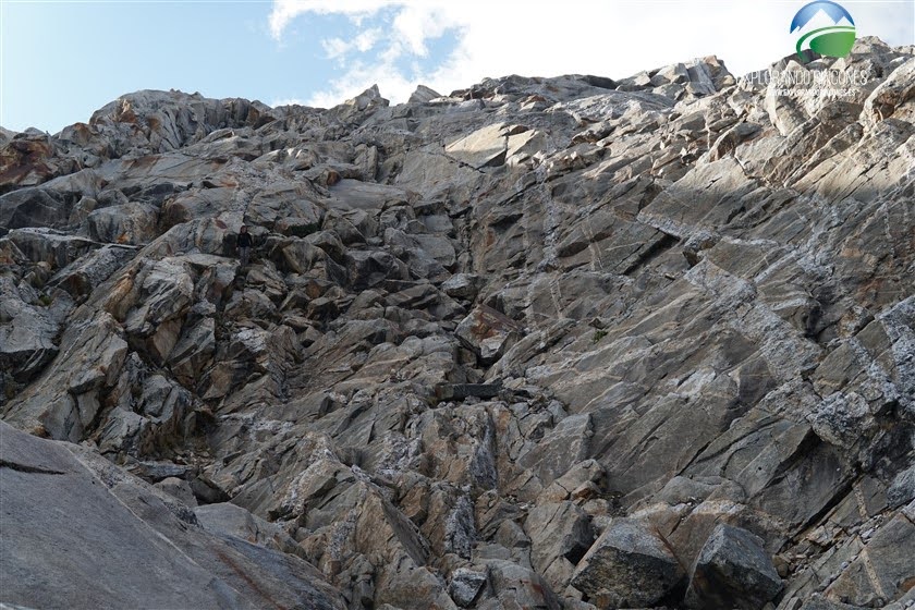 Cómo subir al Nevado Vallunaraju con Niños: Guía completa para alcanzar la cumbre