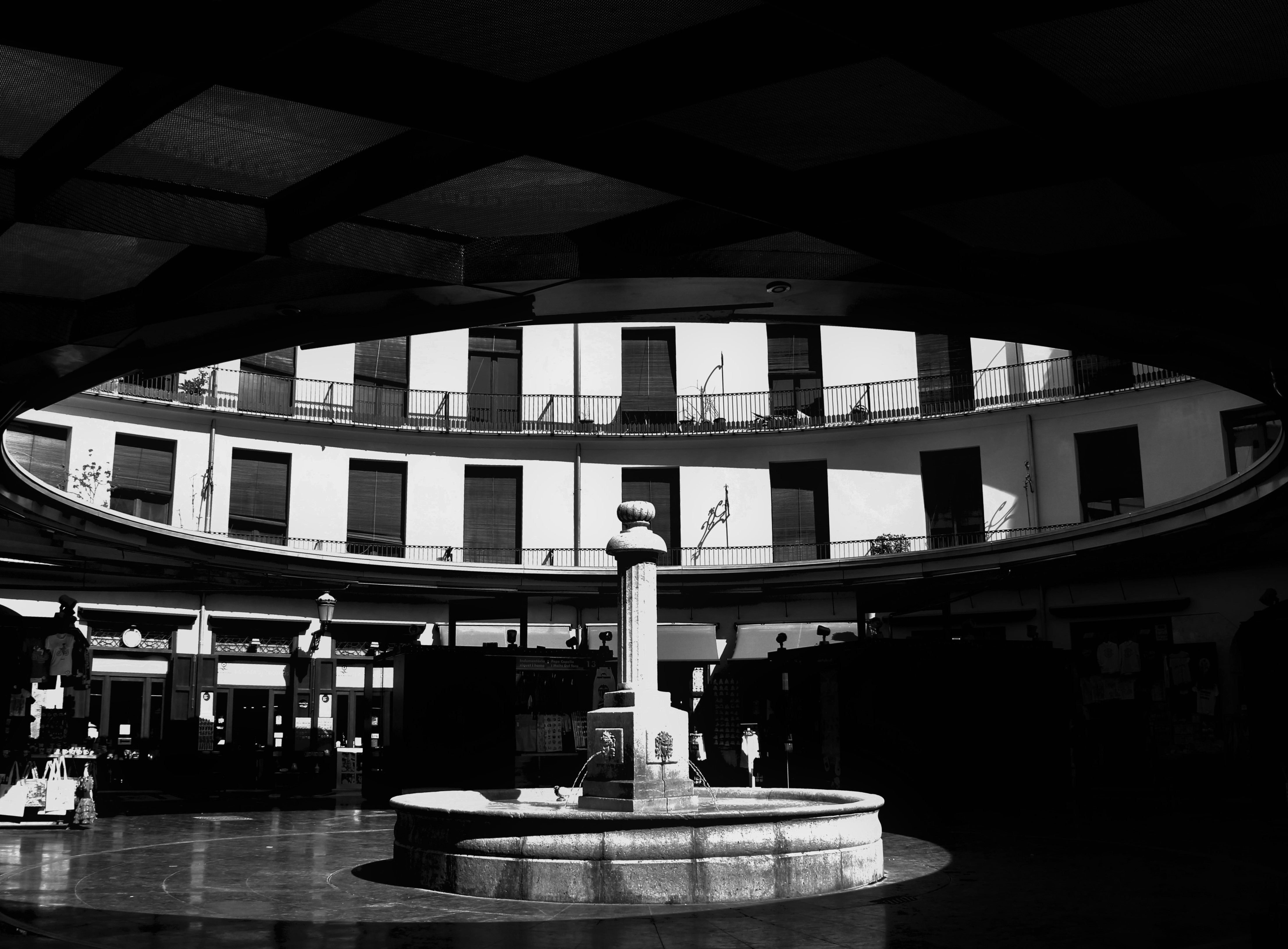 PLAZA REDONDA di utente cancellato