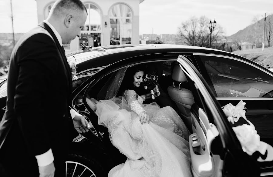 Fotógrafo de casamento Yuriy Kozar (kozar). Foto de 19 de março 2021