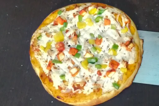 Butter Paneer Pizza