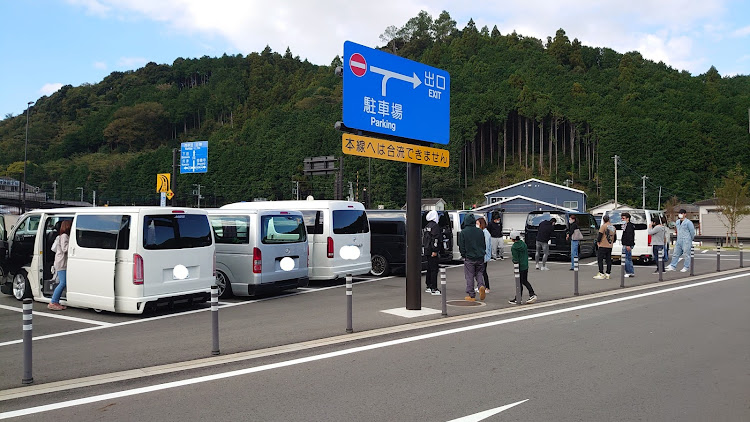 ハイエースの伊豆ツーリング・泊まりで呑みながら貝食べたいに関するカスタム事例の投稿画像2枚目