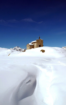 Una chiesetta nella neve di benny48