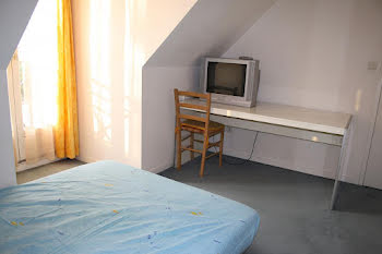 chambre à Poissy (78)