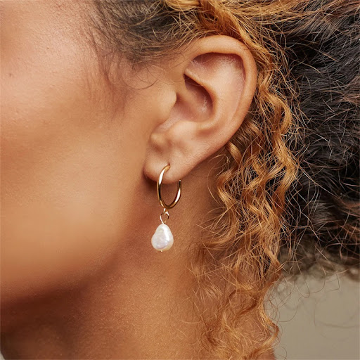 Title 4, Asa Freshwater Pearl Earrings
