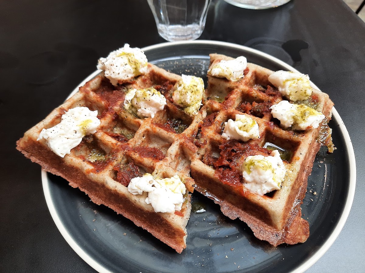 Waffle with mozzarela and tomato pasta