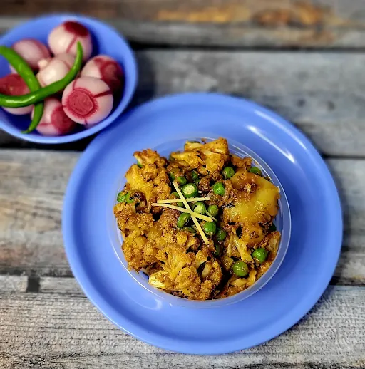 Aloo Gobhi Matar Dry