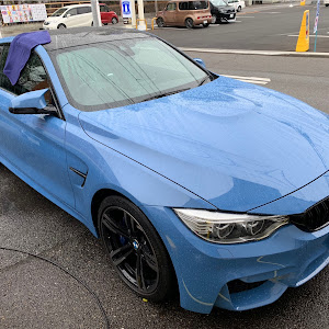 M4 クーペ F82