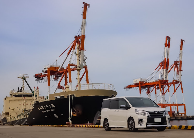 ヴォクシーのお久しぶりです🤣？・ぶら📸活・🚄鉄・🚢鉄・🦒鉄😂に関するカスタム事例の投稿画像4枚目