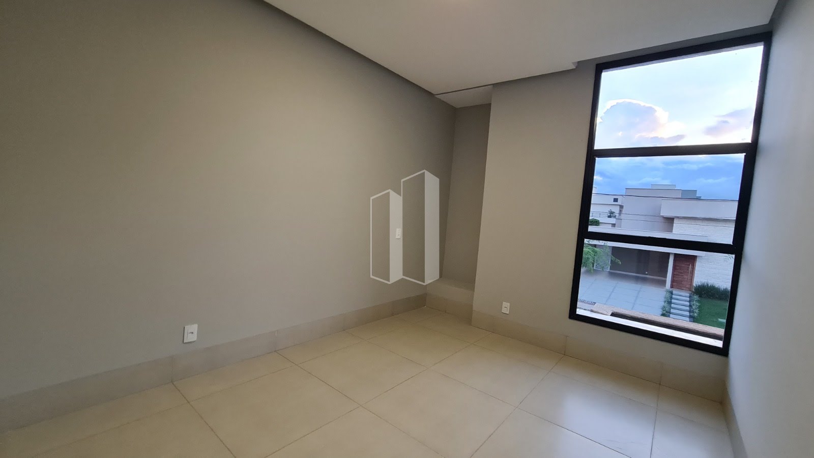 Casa de Condomínio à venda com 4 quartos, 243m² - Foto 17