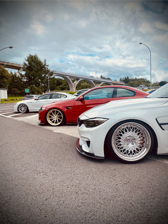 M3 クーペの埼玉車高短軍団・BMW・BMW愛好会・オフ会・台風に気をつけて下さいに関するカスタム事例の投稿画像1枚目