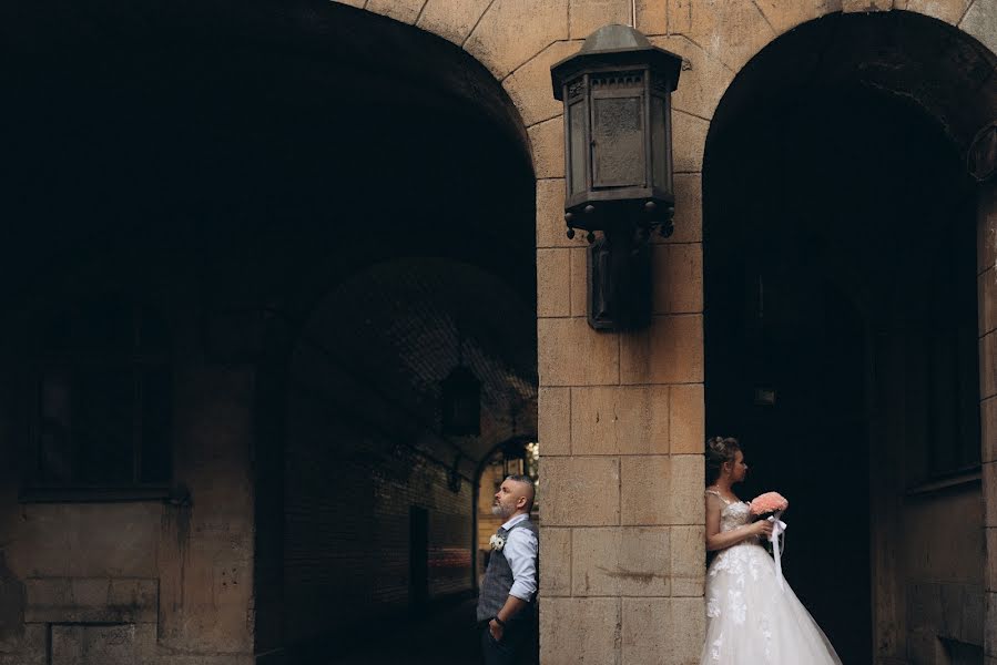 Fotógrafo de casamento Olya Telnova (oliwan). Foto de 26 de julho 2023