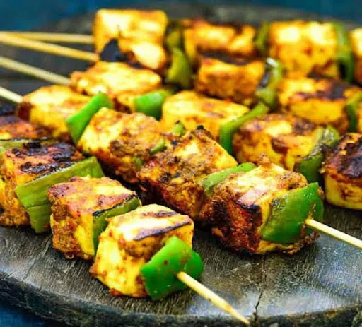 Special Bhatti Paneer Tikka