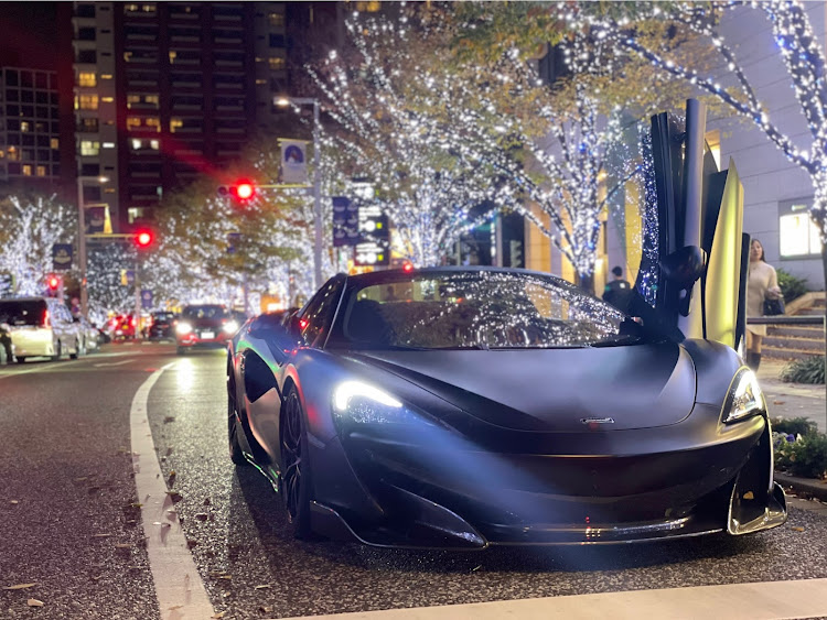 600LT スパイダーのマクラーレン600LT・けやき坂イルミネーション・イルミネーションと愛車・イルミネーションコラボ・六本木けやき坂に関するカスタム事例の投稿画像1枚目