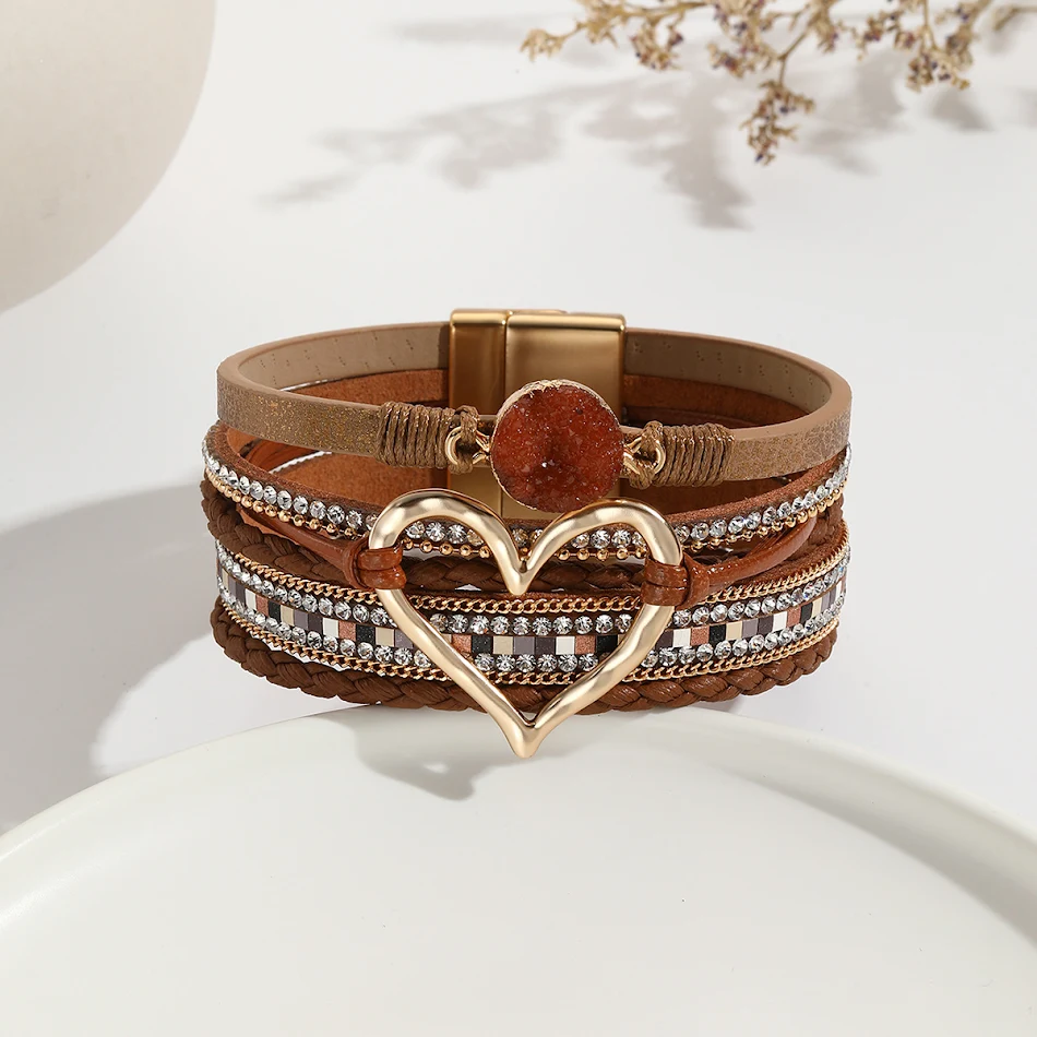Bracelet en cordon de cuir bohème multicouche avec pierre brute Bijoux d'amour pour filles, un accessoire tendance.
