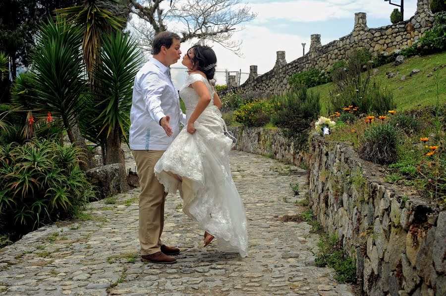 Fotografo di matrimoni Eleant Villa (eleantvilla). Foto del 16 maggio 2019