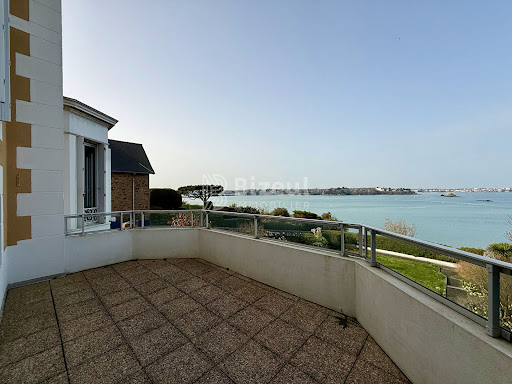 Maison avec terrasse 4