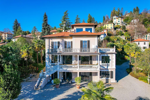 Villa avec jardin et terrasse 1