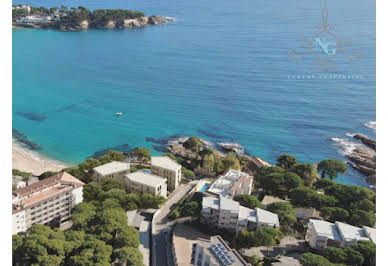 Apartment with terrace and pool 4