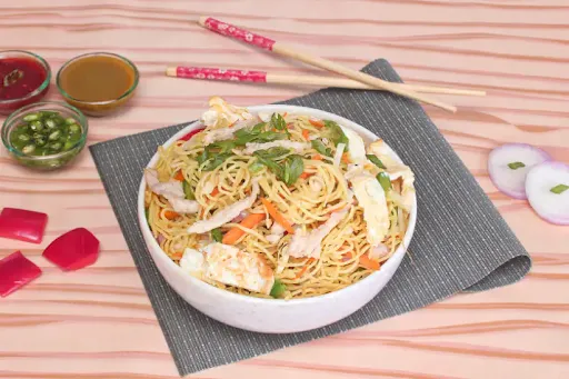 Chicken Hakka Noodles