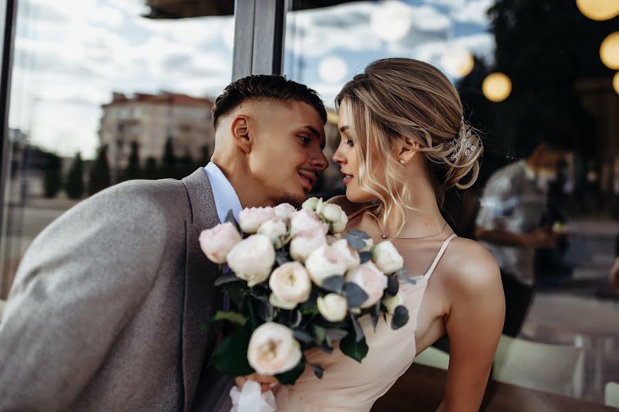 Fotógrafo de casamento Dmitriy Goncharov (goncharoof). Foto de 17 de junho 2022