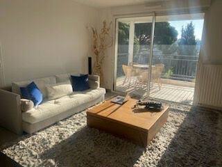 Location  appartement 3 pièces 66 m² à Six-Fours-les-Plages (83140), 1 216 €