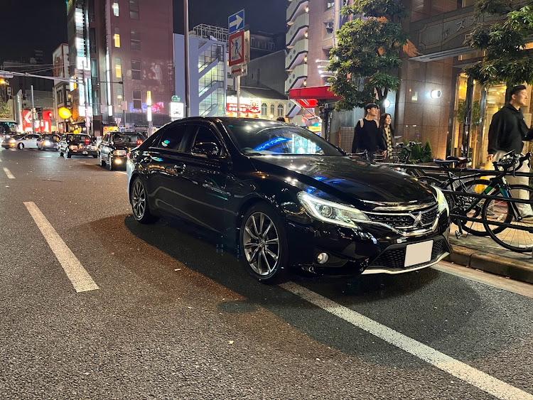 マークXの202ブラック・マークX・マークX 130系・大阪・11月もよろしくお願いしますに関するカスタム事例の投稿画像1枚目