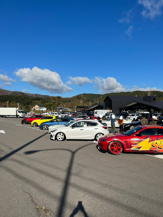 デミオの愛車の一番好きな角度・おしゃれDJクラブ・D.S.Rに関するカスタム事例の投稿画像4枚目