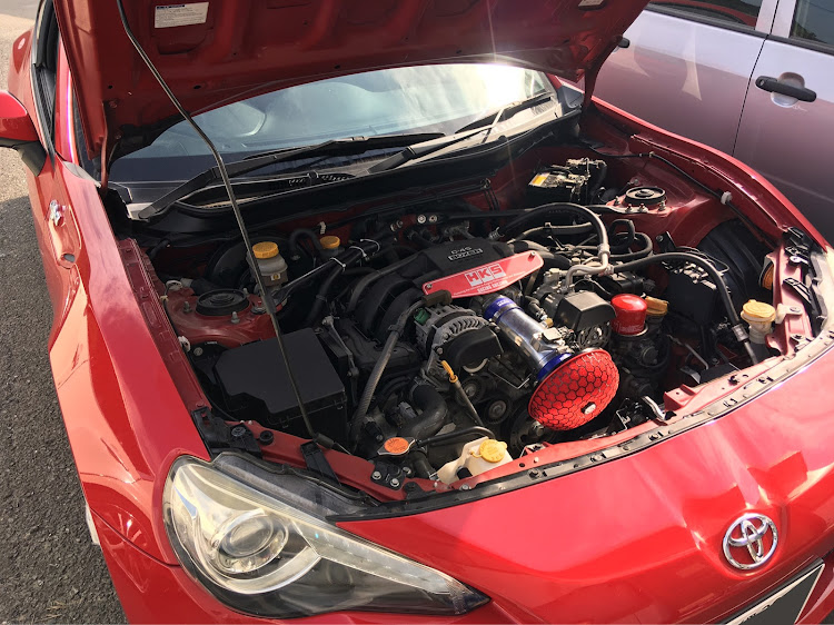 86のZN6 前期・HKS エアクリーナー・HKS毒キノコ・86に関するカスタム事例の投稿画像1枚目