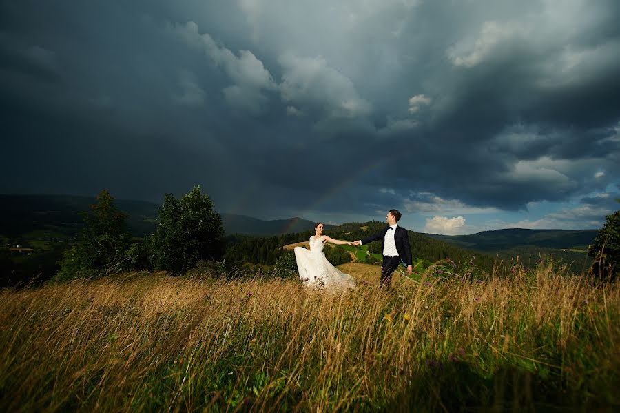 Fotografo di matrimoni Radek Radziszewski (radziszewski). Foto del 12 luglio 2018