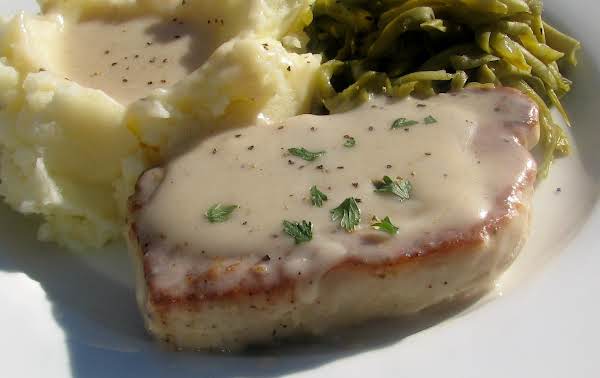 Smothered Pork Chops_image