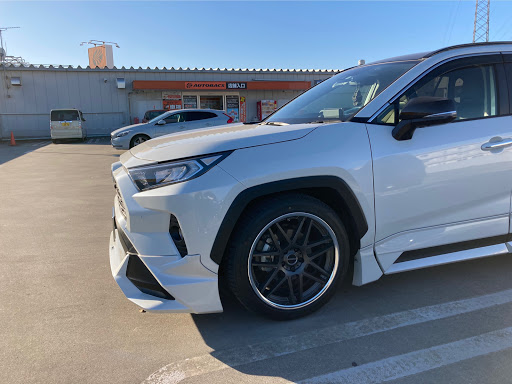 Rav4 のフットランプ交換 イエローハット 川崎さいわい店 オートバックス川崎さいわいに関するカスタム メンテナンスの投稿画像 車 のカスタム情報はcartune