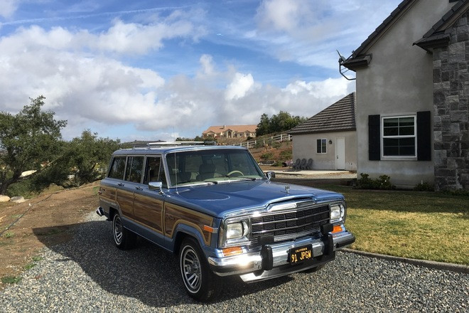 Spinnaker Blue Jeep Grand Wagoneer Hire CA