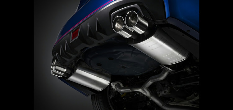インプレッサ WRX STIのマフラー交換・STIエキゾーストキットに関するカスタム事例の投稿画像2枚目