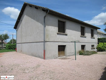 maison à Créchy (03)