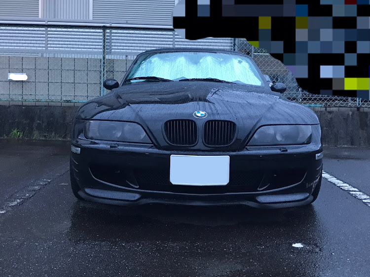 Z3 Mロードスターの雨の日ショット・雨のスモークヘッドライト・エムズガレージ・レッドメモリーに関するカスタム事例の投稿画像3枚目