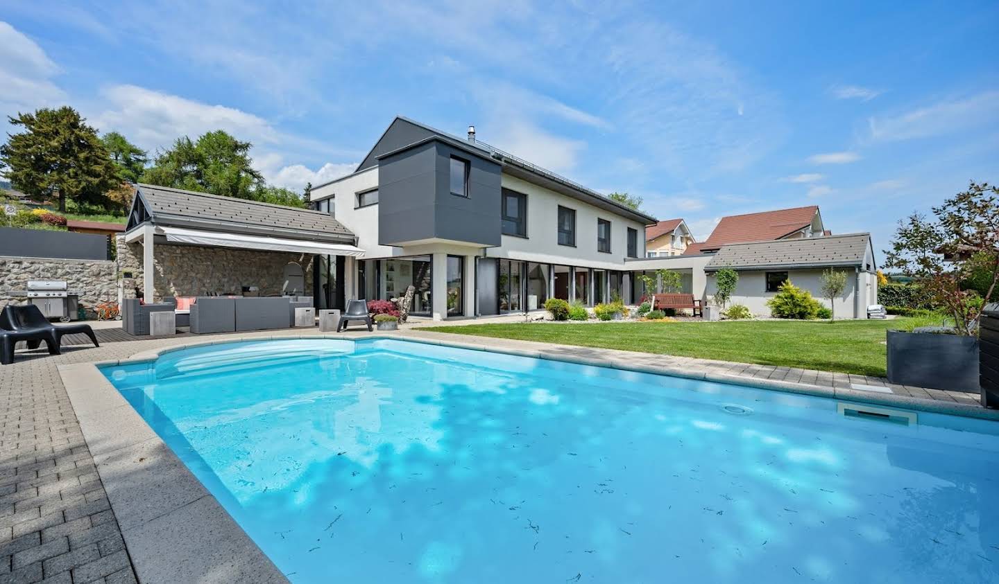 House with garden and terrace Le Vaud