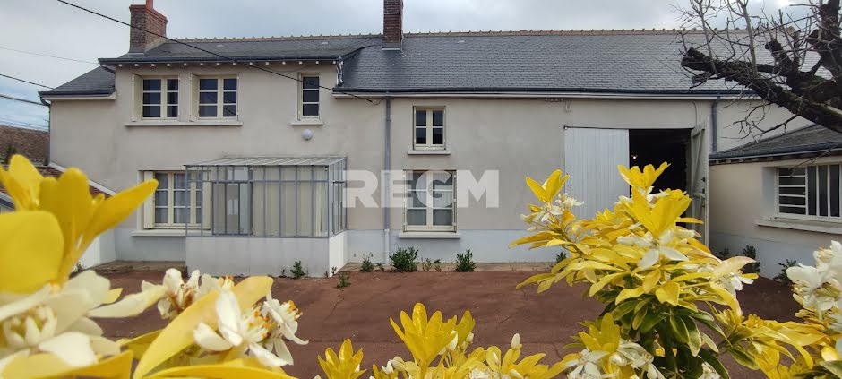 Vente maison 5 pièces 101 m² à Blois (41000), 137 500 €