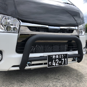 ハイエースバン TRH200V