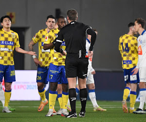 Ieder zo zijn idee over rood in STVV-Gent, Davy de Fauw hard voor refs: "Jullie maken voetbal kapot"