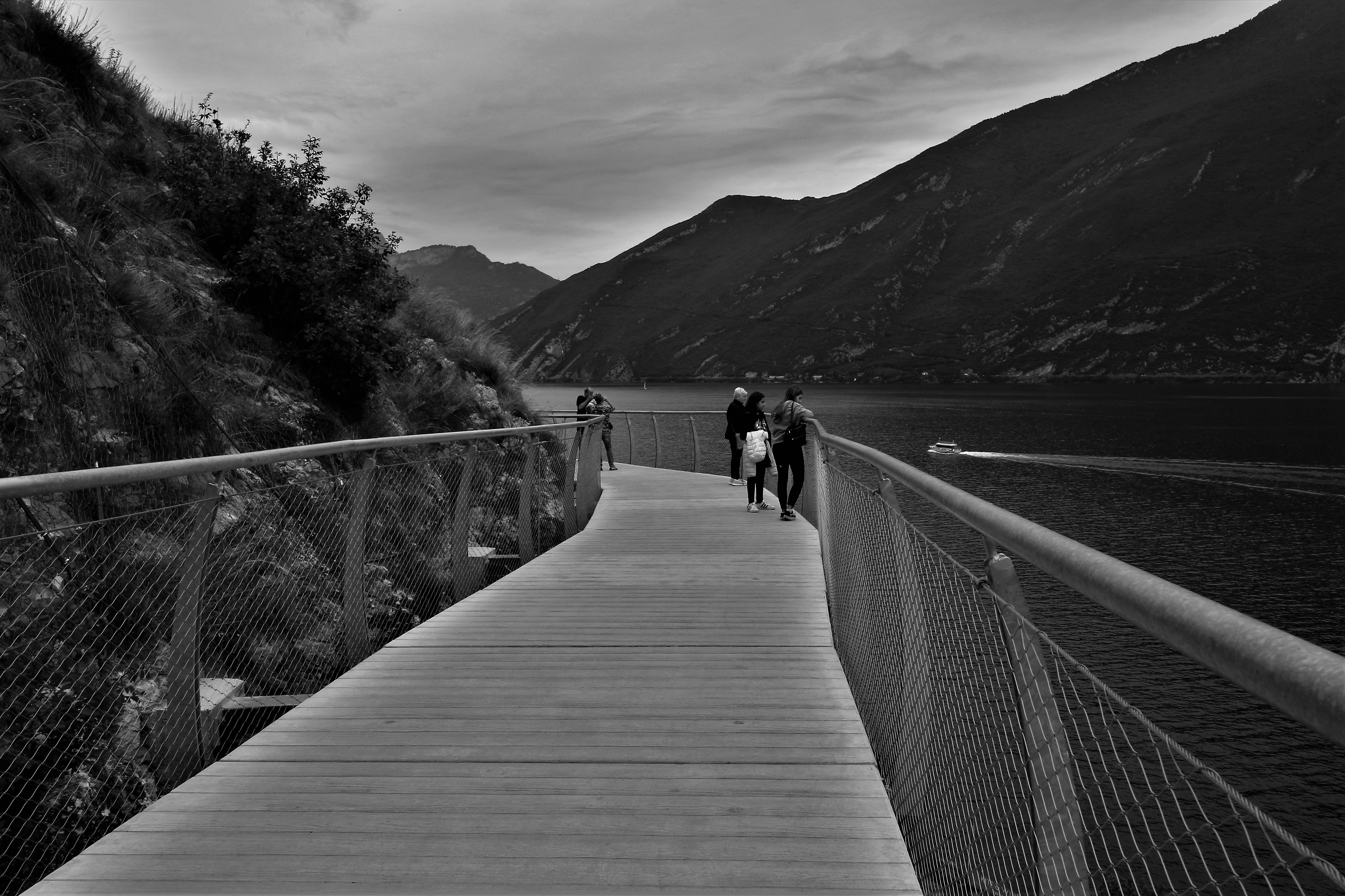 limone sul garda -ponte sospeso di roberta_laurenti