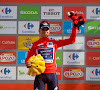 Remco Evenepoel emotioneel na verzekeren eindwinst in Vuelta: "Dit is het beste jaar ooit"