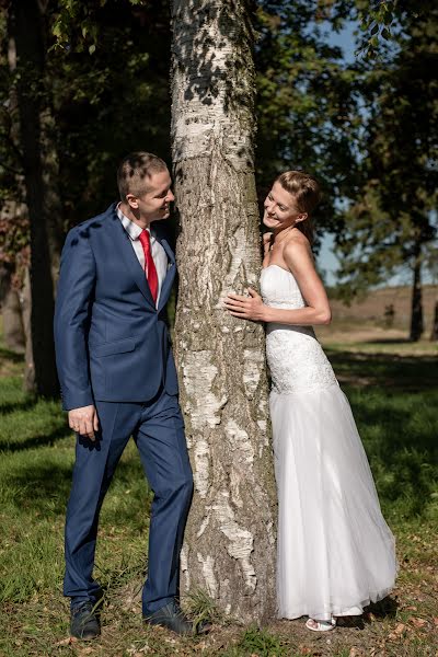 Jurufoto perkahwinan Robert Mierzwiński (mrantoni). Foto pada 7 Julai 2020