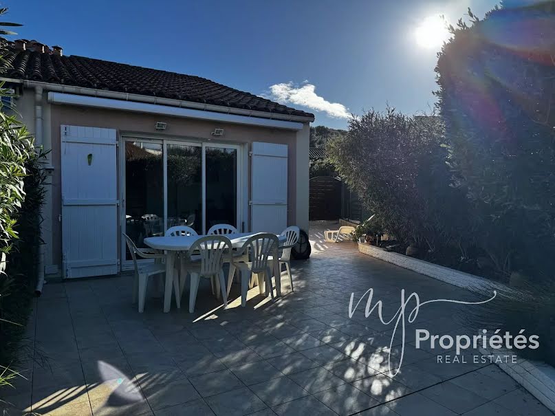 Vente propriété 3 pièces 29 m² à Le Lavandou (83980), 330 000 €