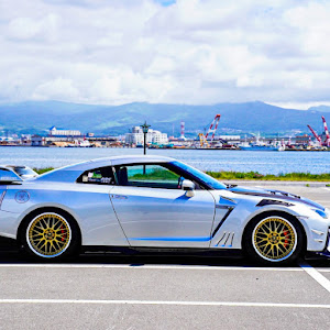 NISSAN GT-R R35