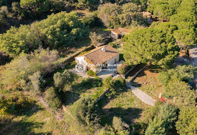 Villa with pool and terrace 4